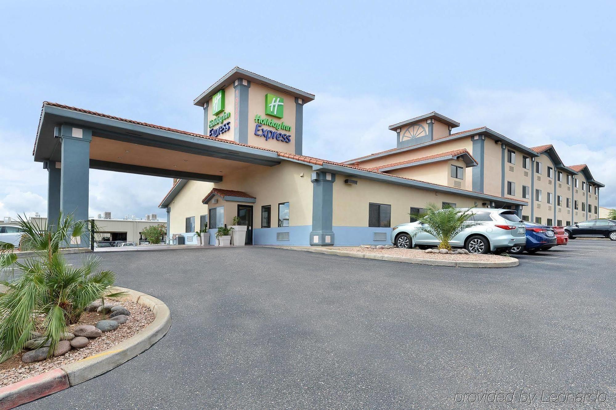 Vagabond Inn Executive Green Valley Exterior foto